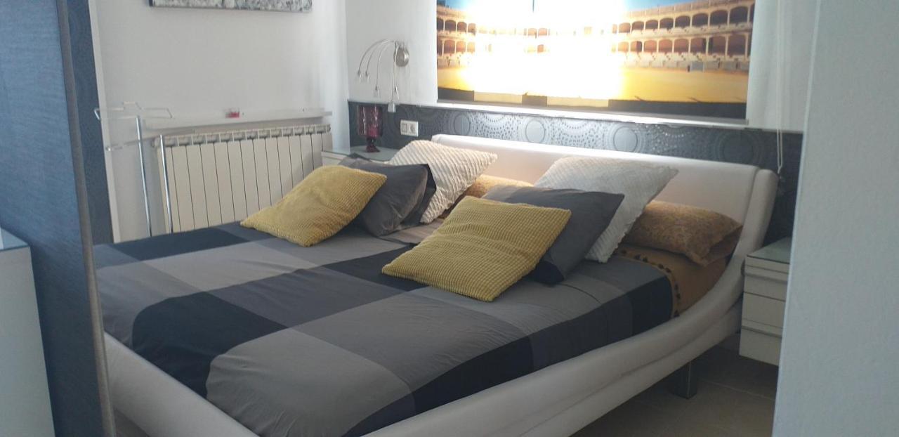 Atico Rilque, Apartamentos Independientes Con Jacuzzi Privado Y Terraza En 龙达 外观 照片