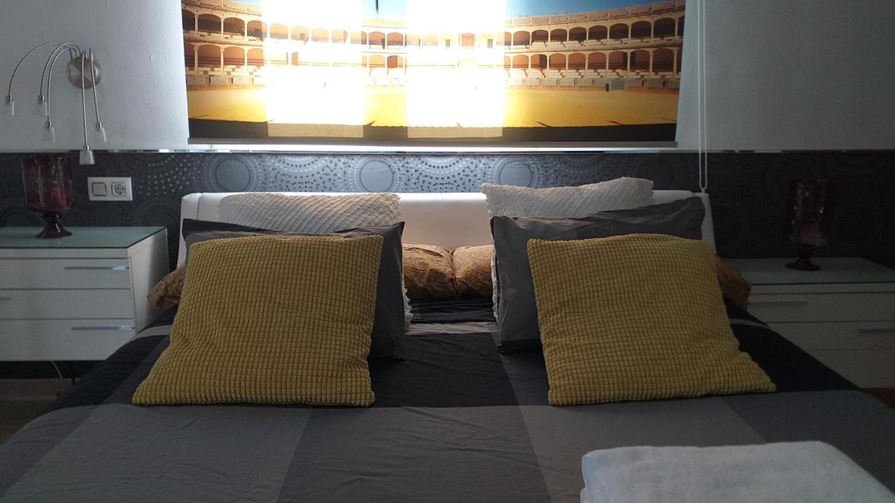 Atico Rilque, Apartamentos Independientes Con Jacuzzi Privado Y Terraza En 龙达 外观 照片
