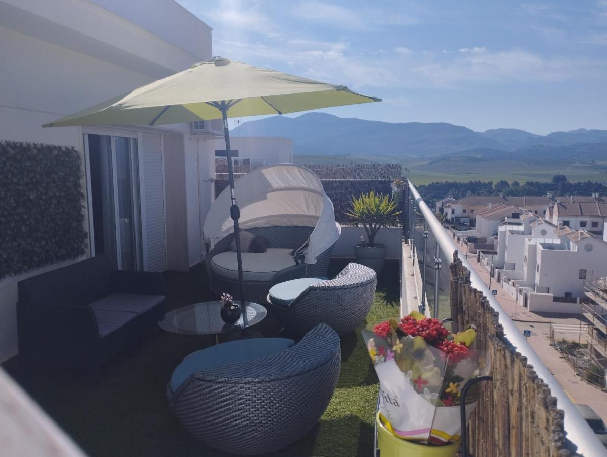 Atico Rilque, Apartamentos Independientes Con Jacuzzi Privado Y Terraza En 龙达 外观 照片