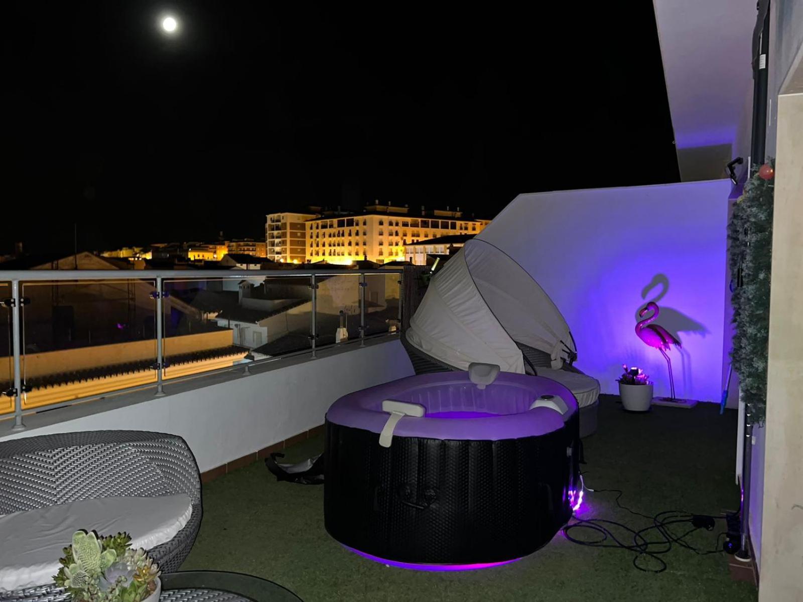 Atico Rilque, Apartamentos Independientes Con Jacuzzi Privado Y Terraza En 龙达 外观 照片