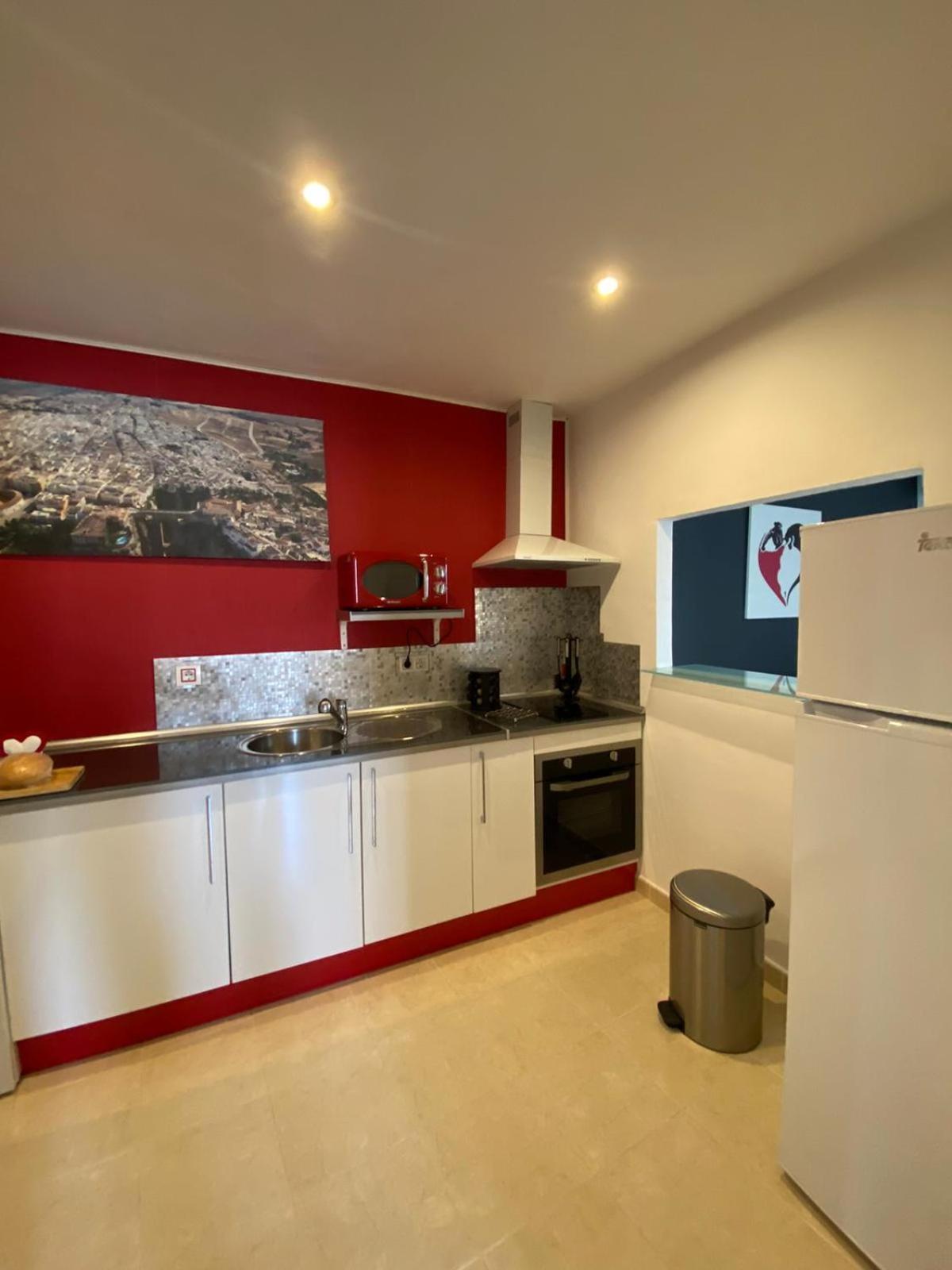 Atico Rilque, Apartamentos Independientes Con Jacuzzi Privado Y Terraza En 龙达 外观 照片