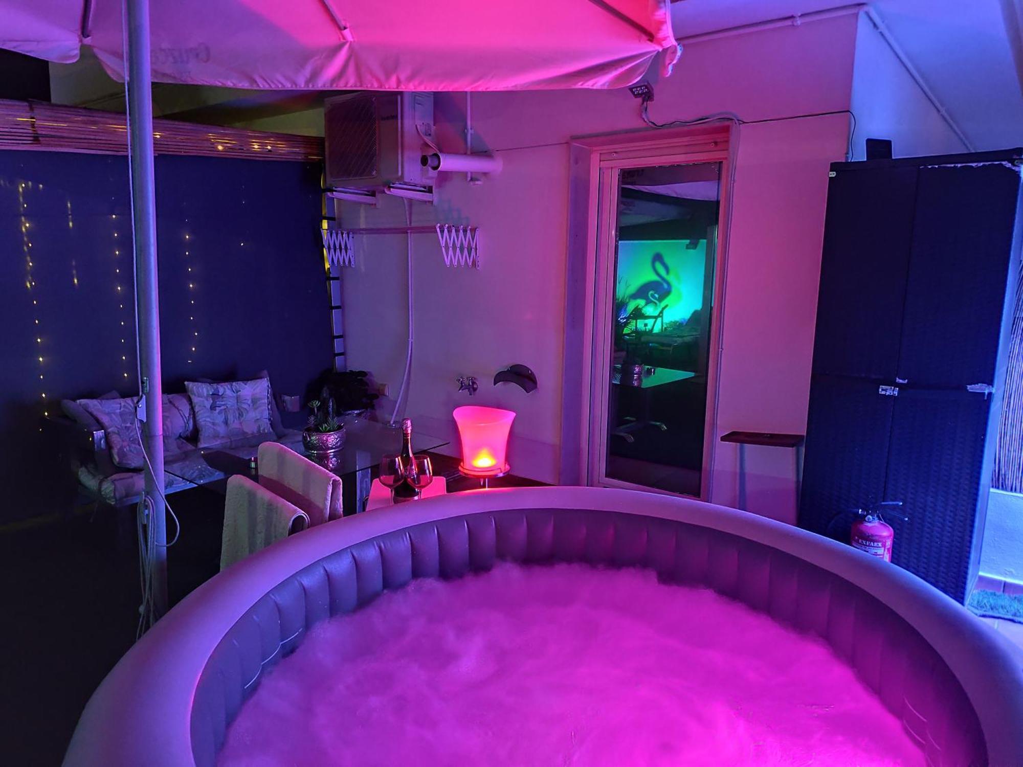 Atico Rilque, Apartamentos Independientes Con Jacuzzi Privado Y Terraza En 龙达 外观 照片