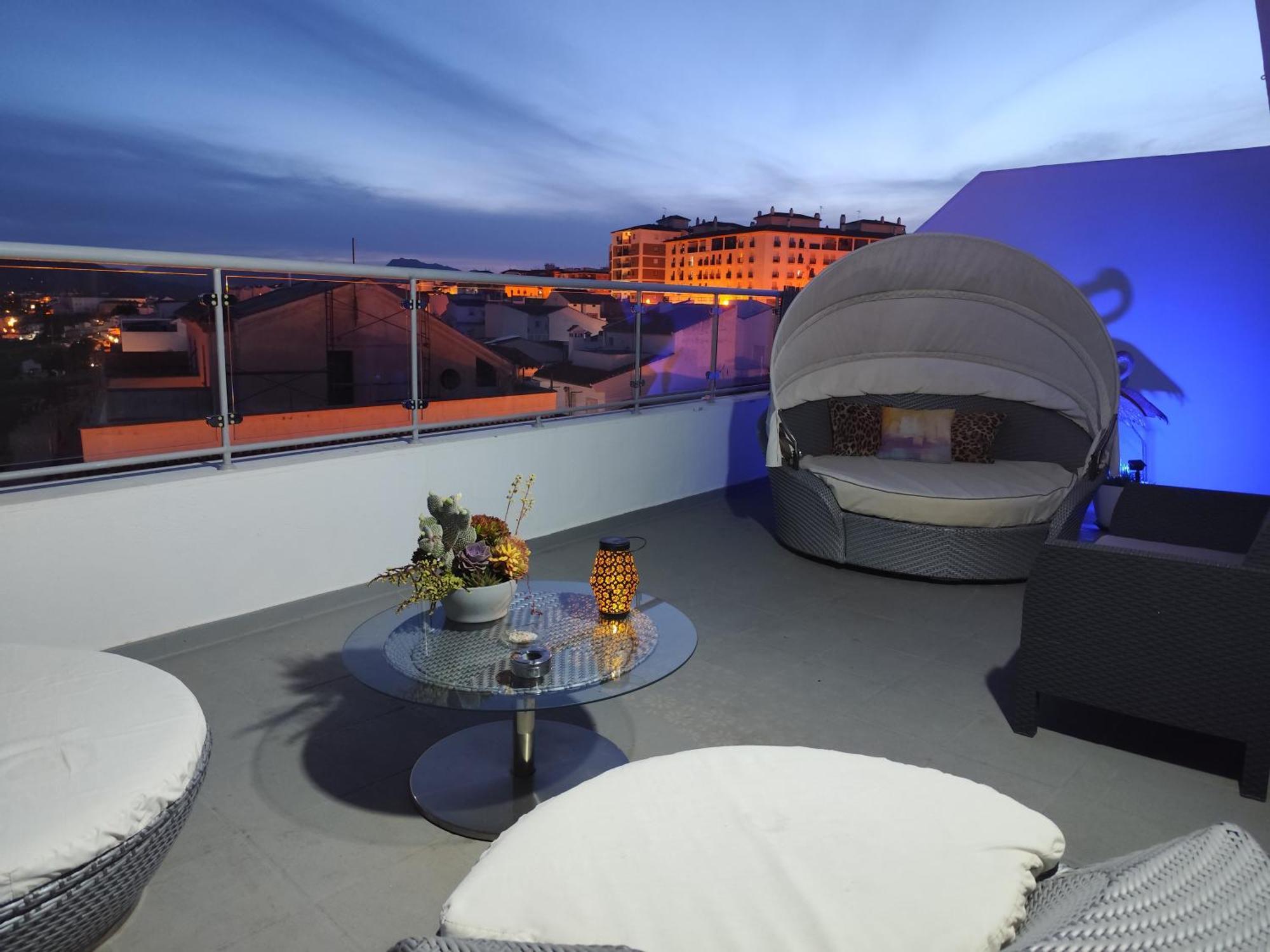 Atico Rilque, Apartamentos Independientes Con Jacuzzi Privado Y Terraza En 龙达 外观 照片
